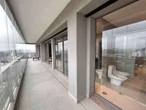 Image 21 - 925200