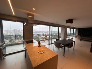 Image 34 - 925200