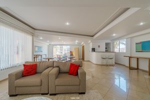 Image 36 - 925202