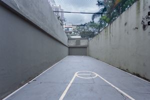 Image 26 - 925204
