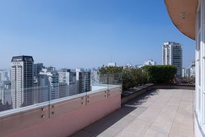 Image 108 - 925207