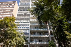 Image 102 - 925207