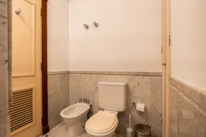 Image 40 - 925207