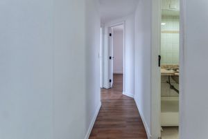Image 4 - 925208