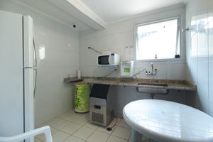 Image 34 - 925209