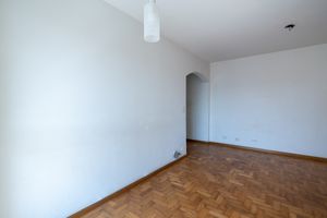 Image 7 - 925213