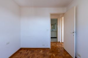Image 13 - 925213