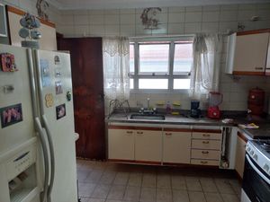 Image 23 - 925217
