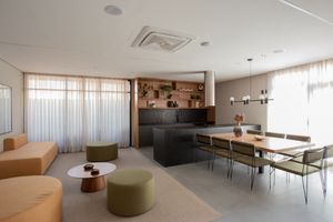 Image 20 - 925218