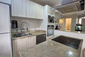 Image 17 - 925223