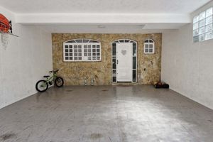 Image 1 - 925223