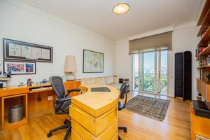 Image 32 - 925226