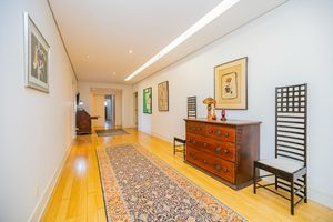Image 17 - 925226