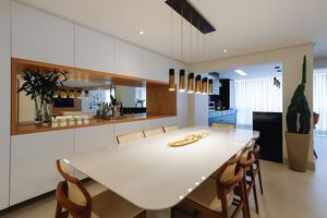 Image 19 - 925228