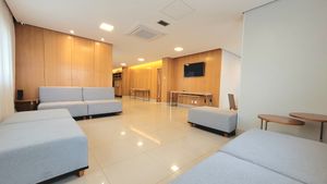 Image 34 - 925231