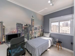 Image 18 - 925232