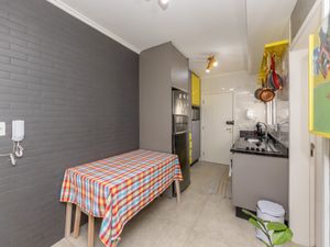 Image 30 - 925232