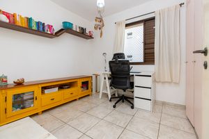 Image 39 - 925236