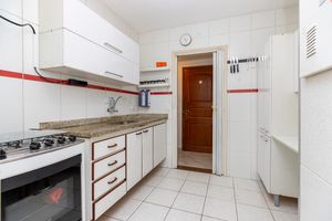 Image 33 - 925236