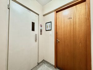 Image 24 - 925239