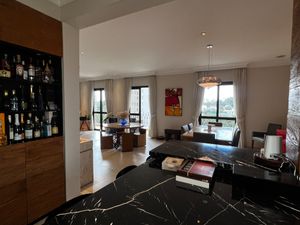 Image 33 - 925240