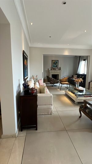 Image 67 - 925240
