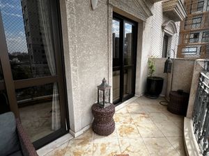 Image 21 - 925240