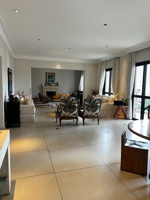 Image 44 - 925240