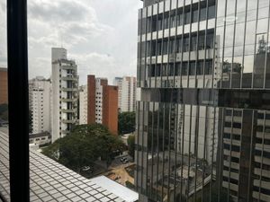 Image 18 - 925241