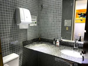 Image 21 - 925241