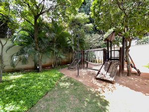 Image 42 - 925244