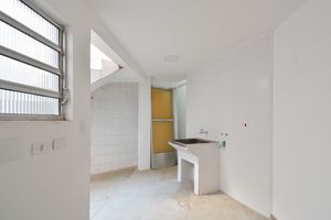 Image 19 - 925247