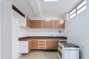 Image 14 - 925247