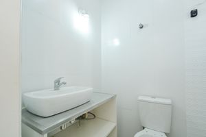 Image 39 - 925247