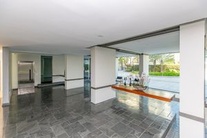 Image 27 - 925254
