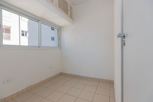 Image 22 - 925254