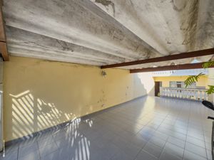 Image 16 - 925257