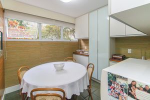 Image 33 - 925264