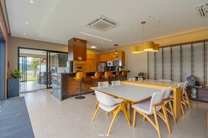Image 2 - 925268