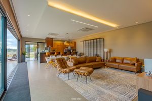 Image 3 - 925268