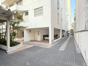 Image 31 - 925269