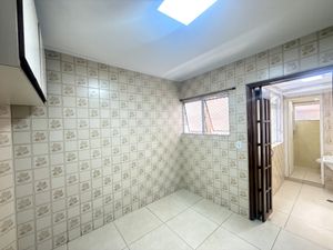 Image 15 - 925269