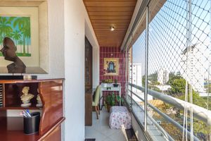 Image 10 - 925271