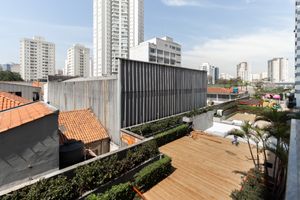 Image 11 - 925275