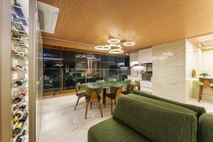 Image 44 - 925276