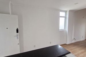 Image 7 - 925277