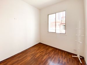 Image 7 - 925278