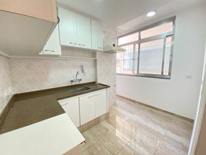 Image 15 - 925278