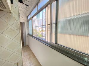 Image 22 - 925278
