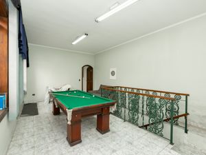 Image 41 - 925281